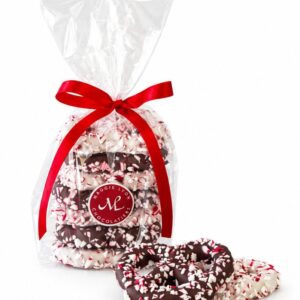 7pc Milk and White Chocolate Covered Pretzels - Peppermint